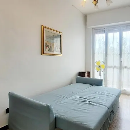 Borghetto Montevideo1 アパート *
