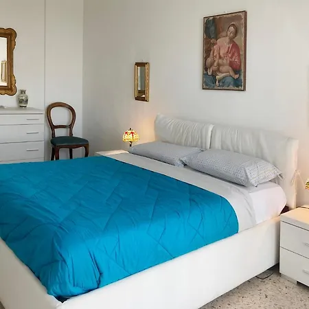 Borghetto Montevideo1 Appartement