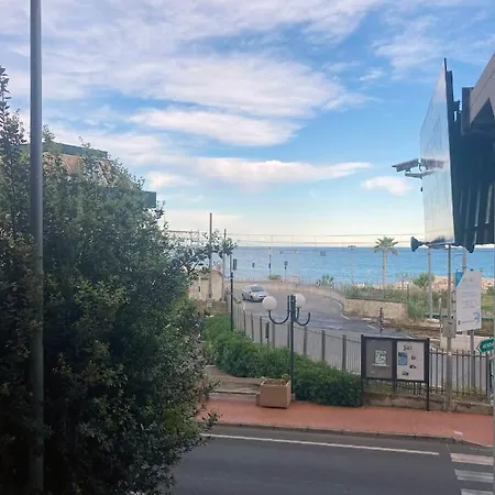 Апартаменты Borghetto Montevideo1 *